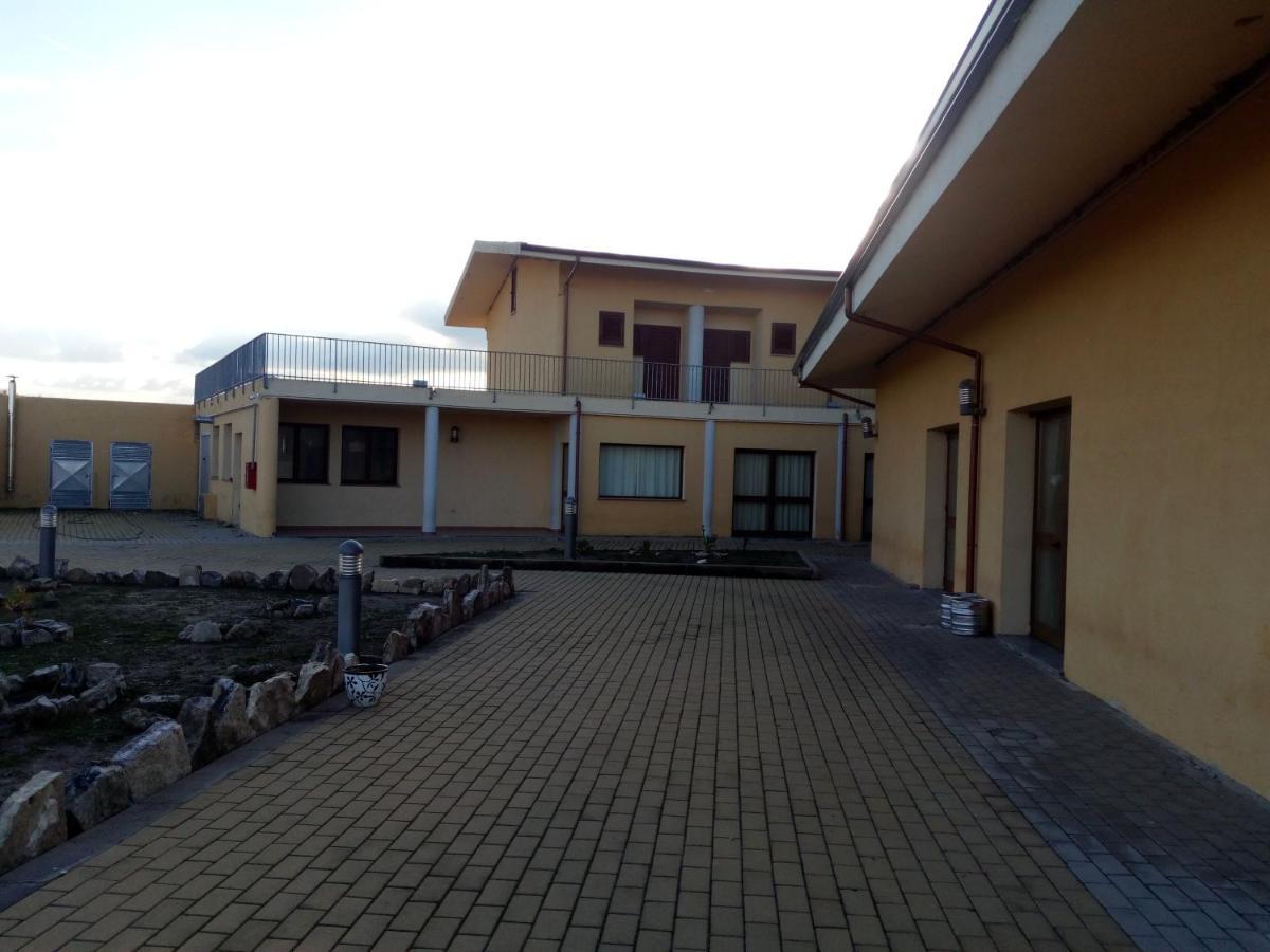 Hotel Bena E Traes Laerru Dış mekan fotoğraf