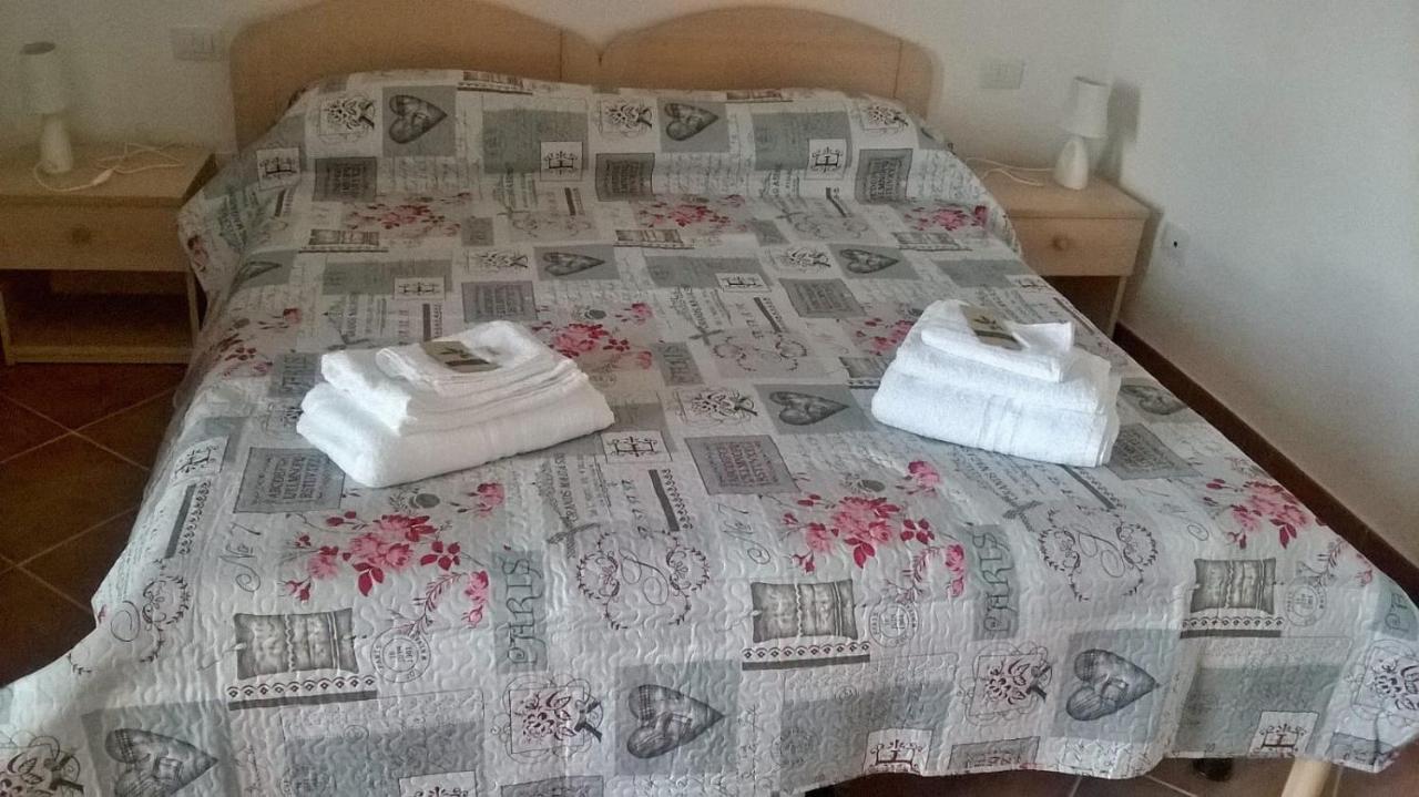 Hotel Bena E Traes Laerru Dış mekan fotoğraf